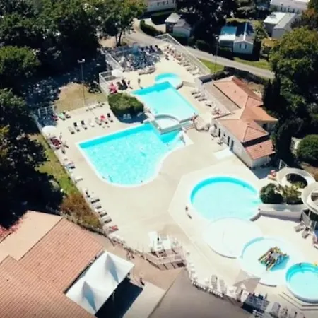 Zecamping 4 étoiles Parc Aquatique Locatif Tv Clim 4*