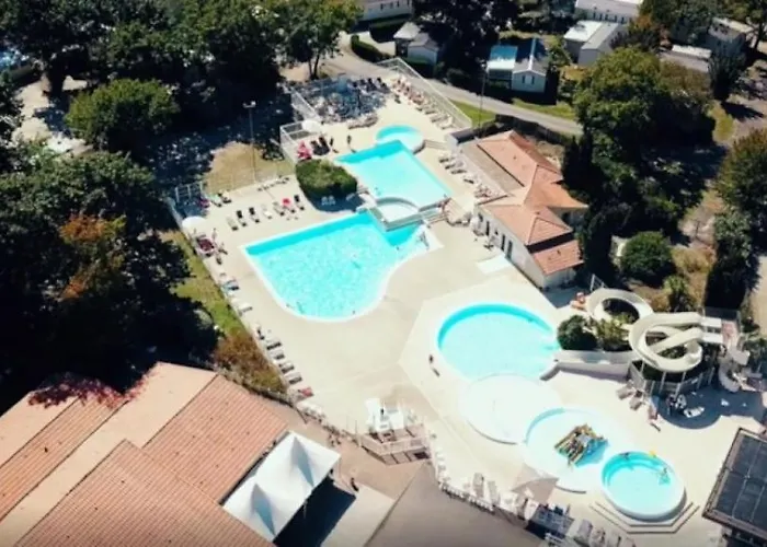 Zecamping 4 étoiles Parc Aquatique Locatif Tv Clim 4*
